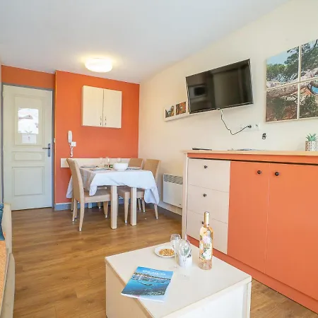 L'esquinade Fh 003 By Interhome Apartman